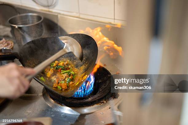 Wok cooking