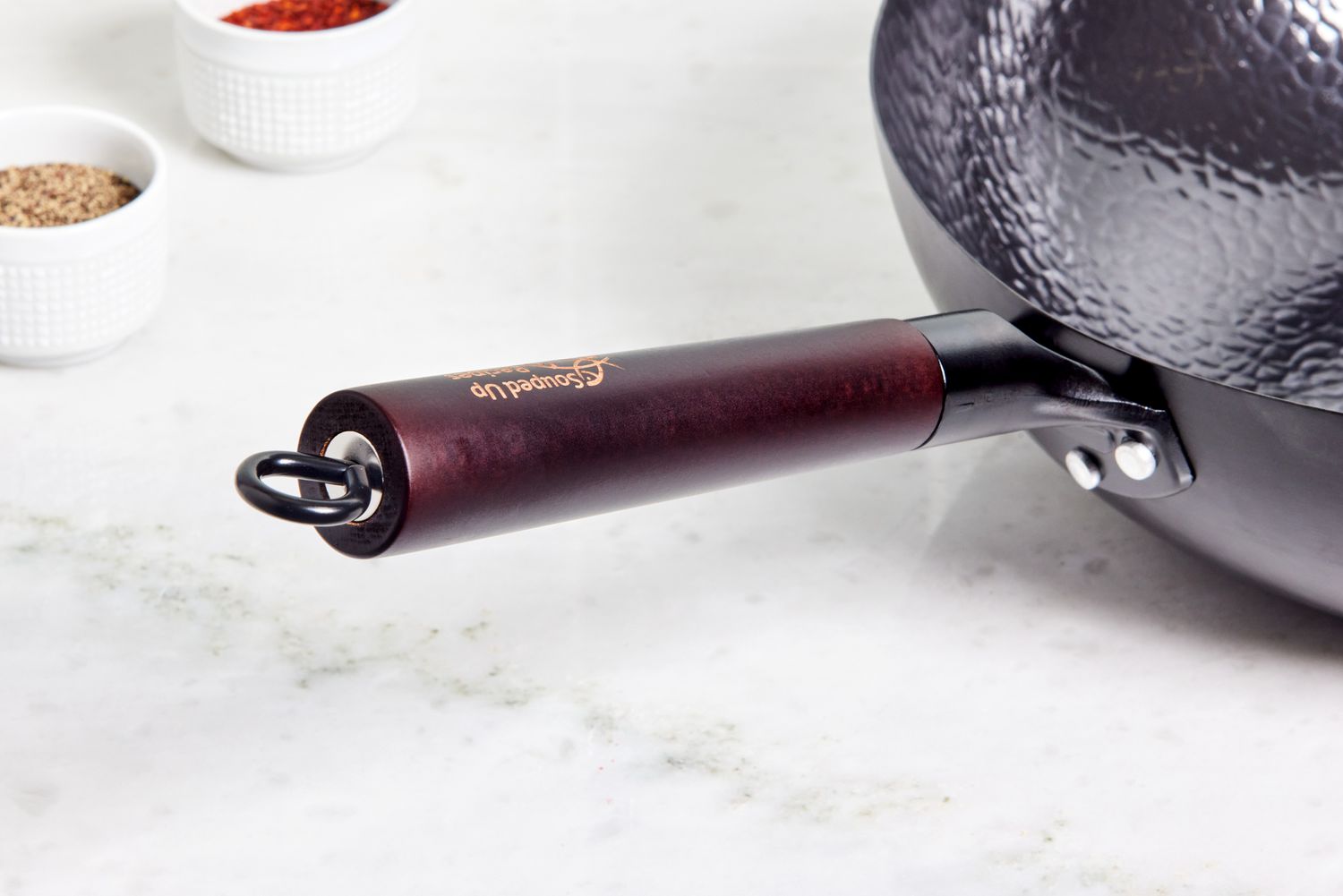 How to season a wok