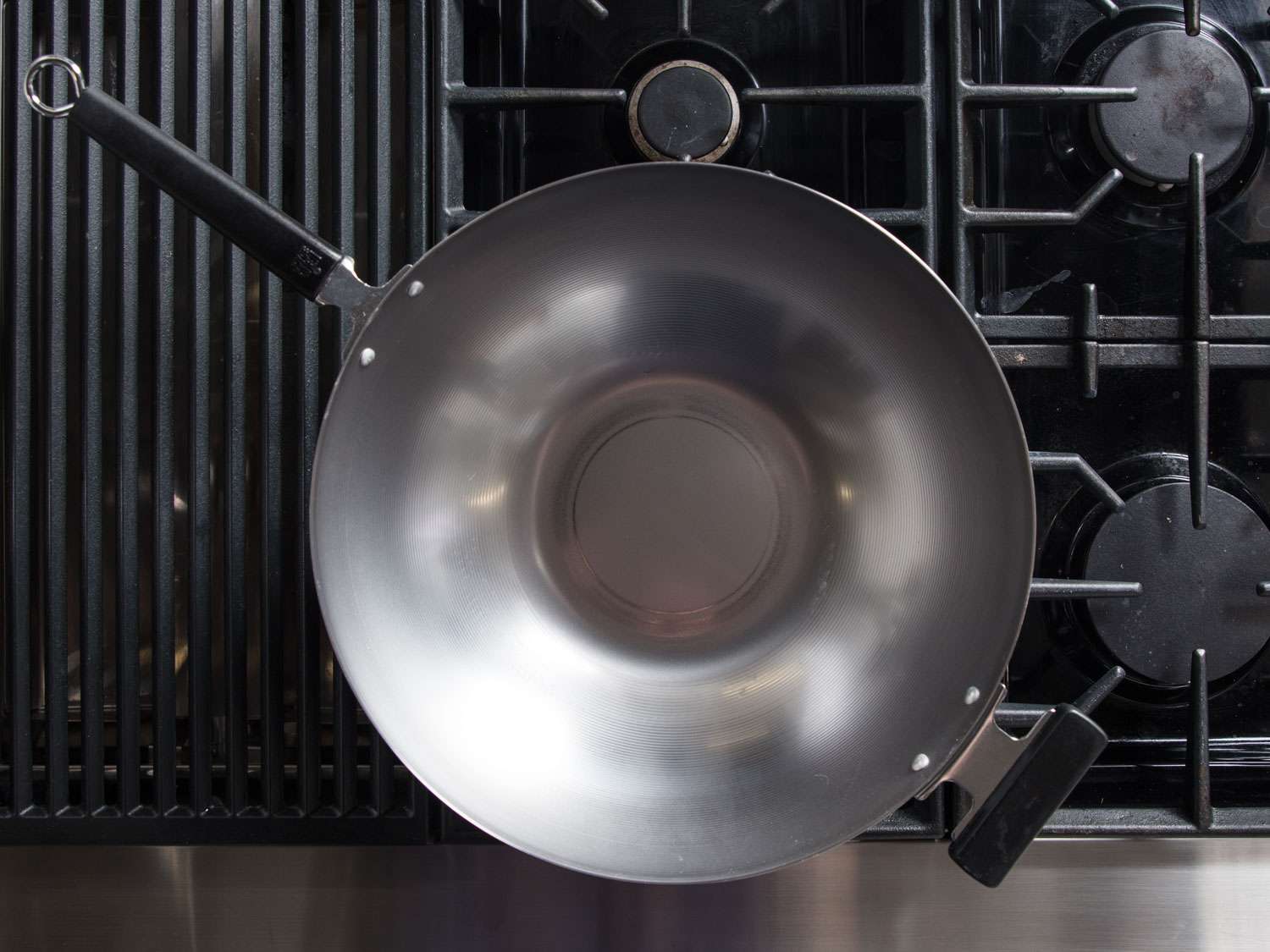 Best Woks 2026: How to Season Carbon Steel and Cook Like a Pro