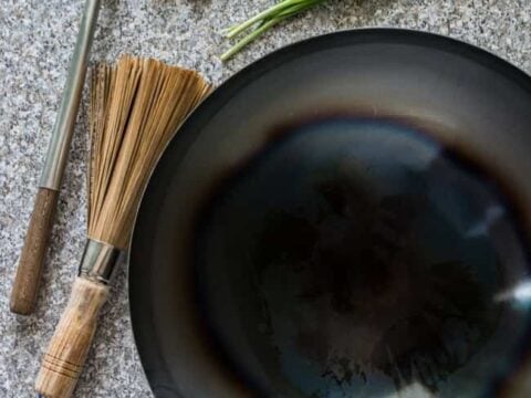 How to season a wok