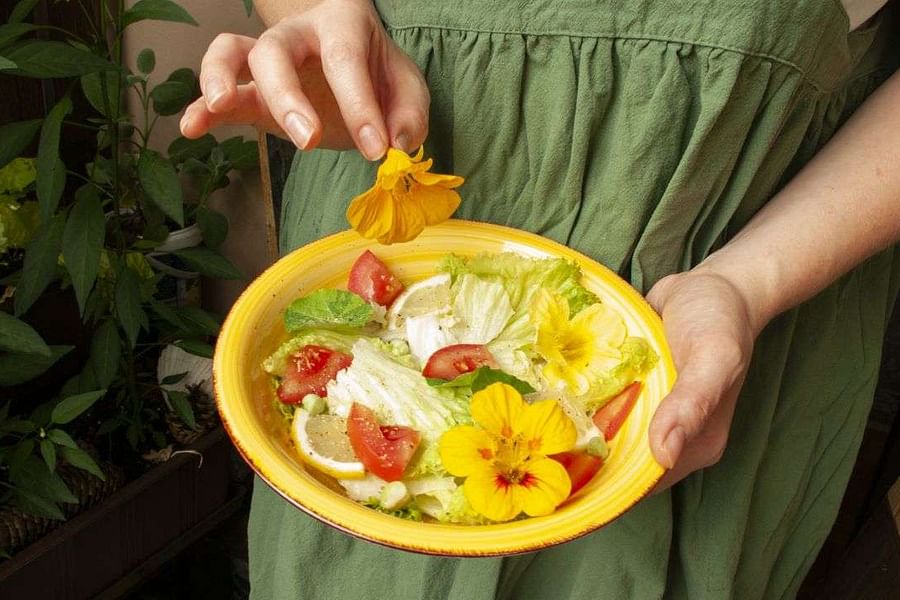 edible flowers on food