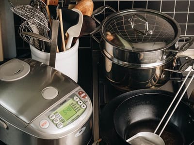 Wok vs Frying Pan: Understanding the Differences and Benefits